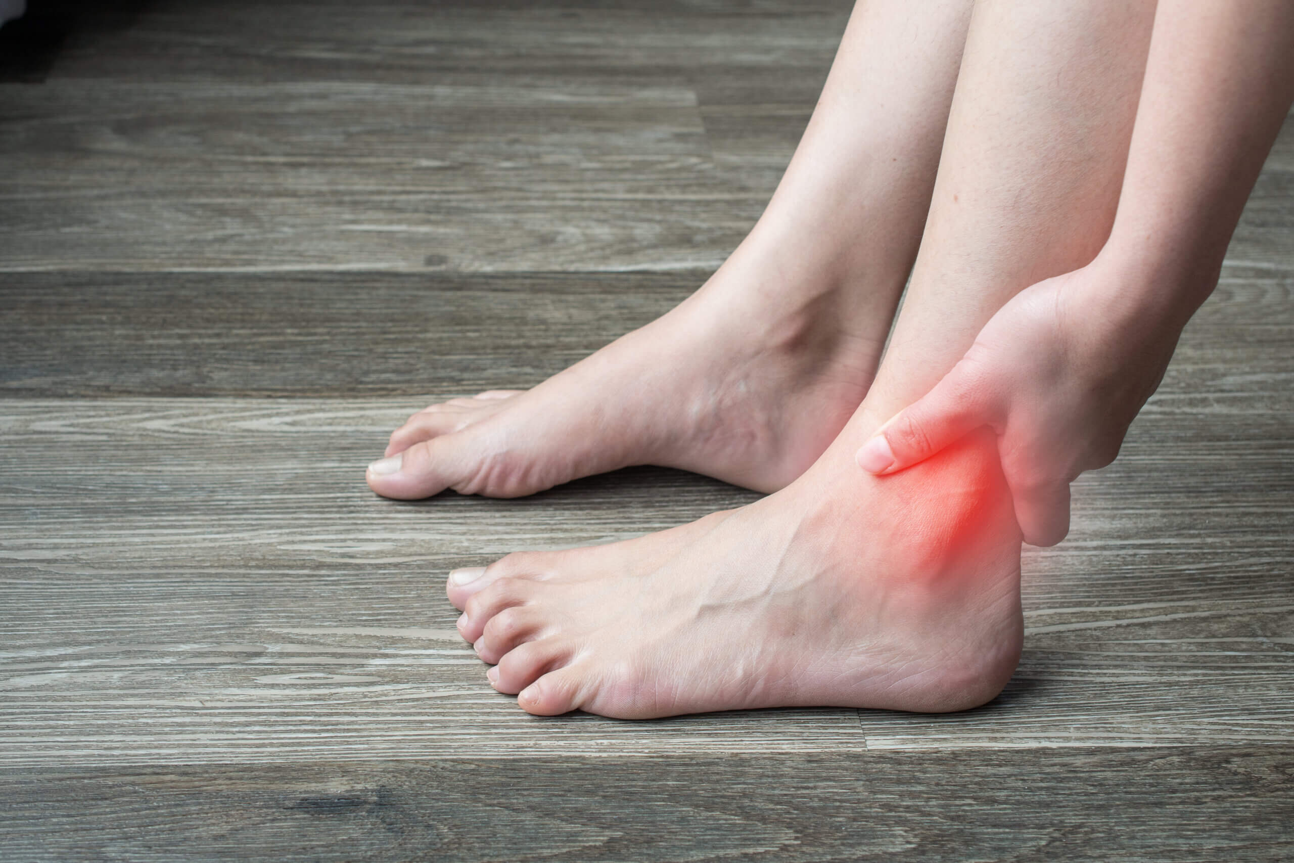 How to Tell If Your Pain Symptoms Are the Result of a Sprain or a Strain